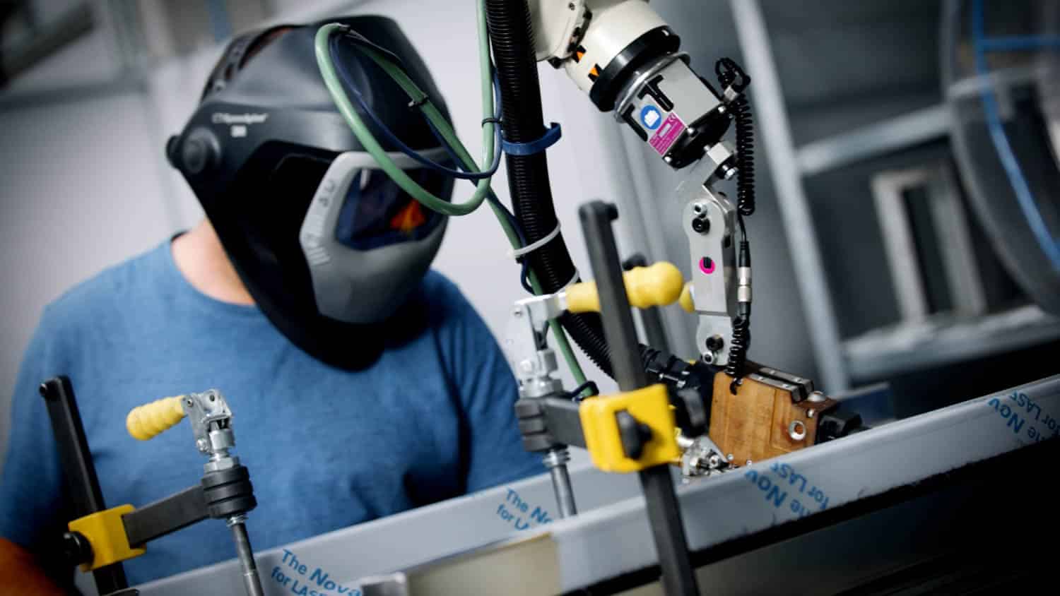 Klassische Kundenstimme: Kunde berichtet im Interview über Zusammenarbeit mit FIUMU