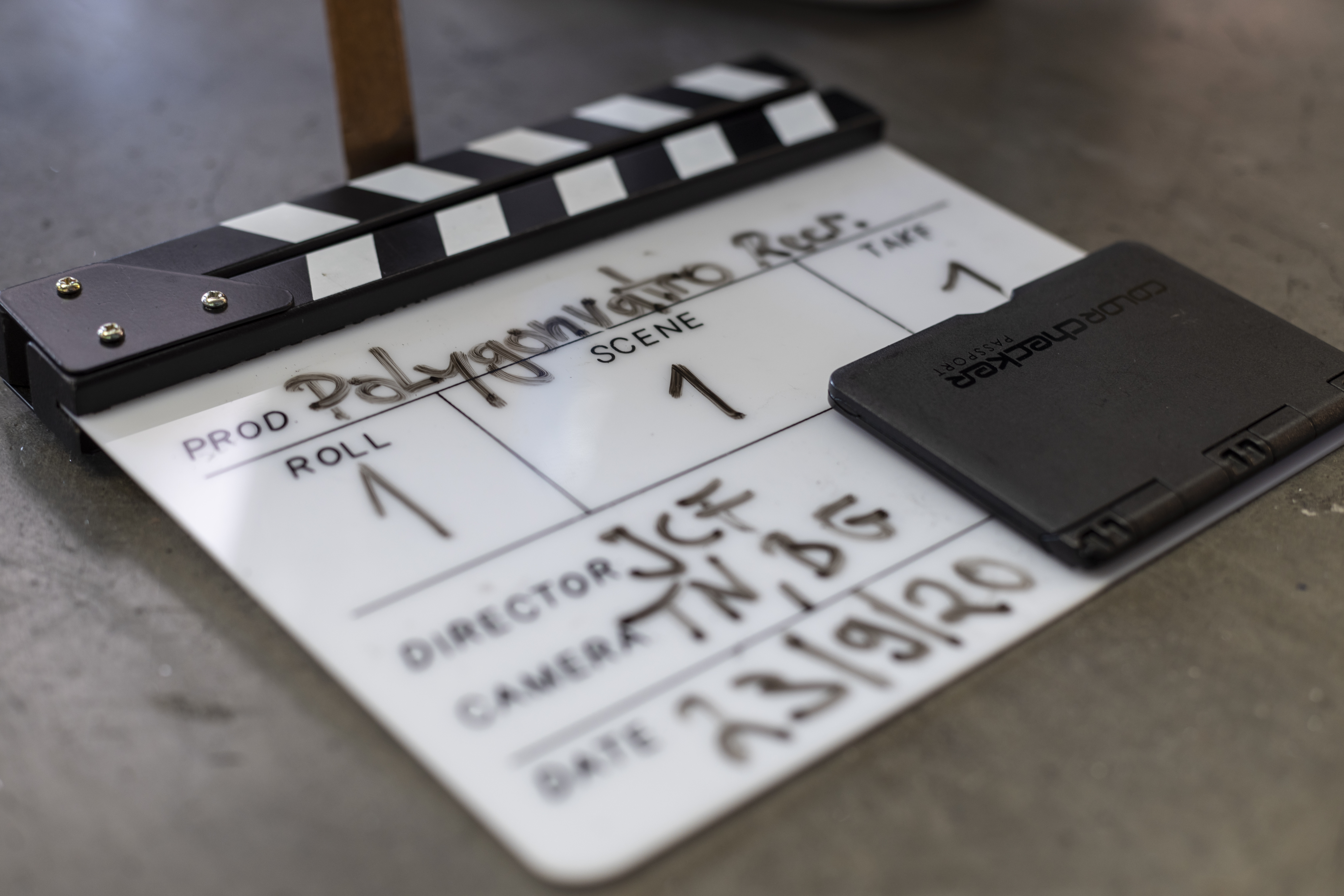 Filmklappe am Set: Behind the Scenes einer FIUMU Employer Branding Produktion